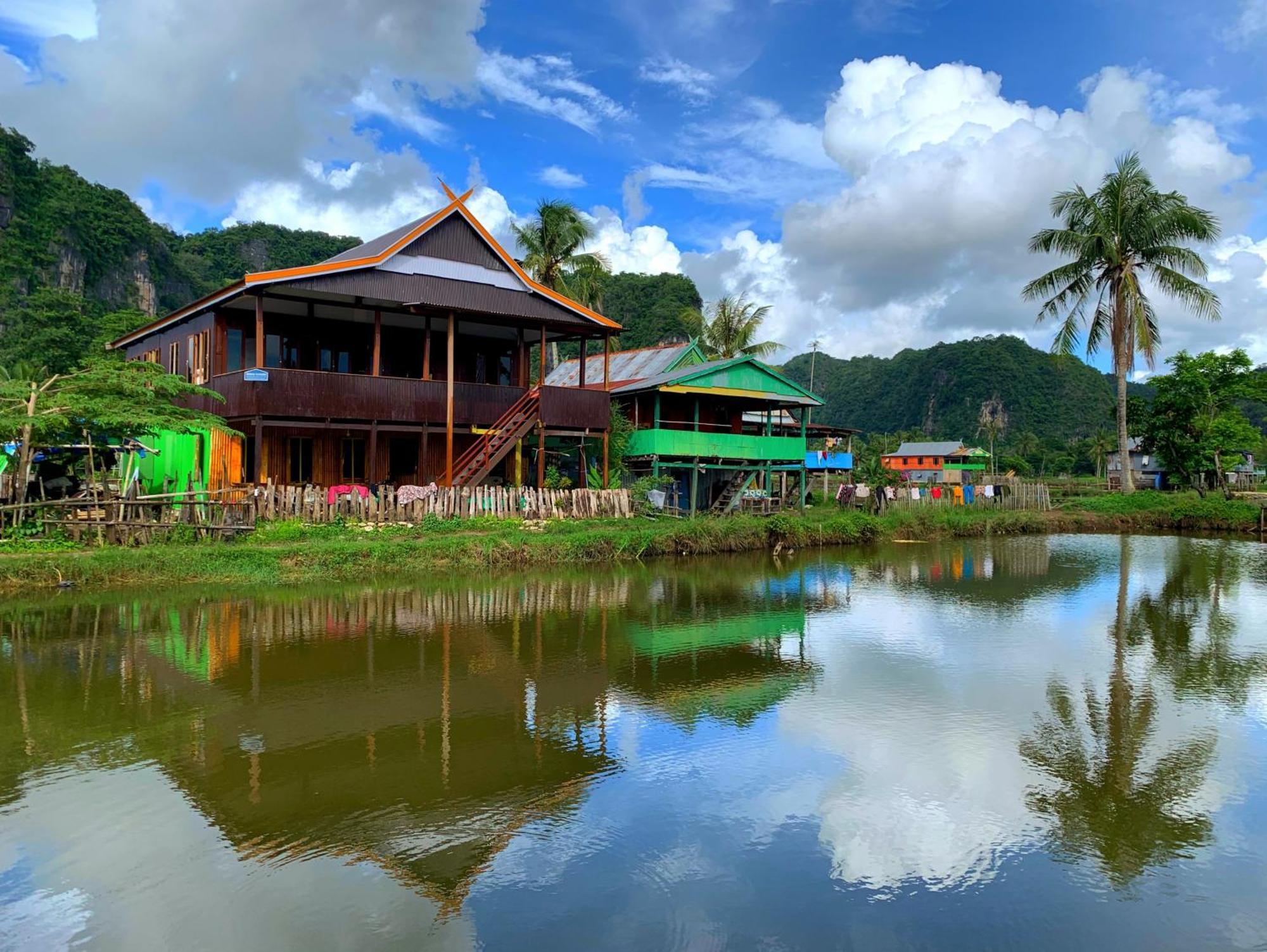 Nasrul House Homestay For Backpackers Maros 外观 照片