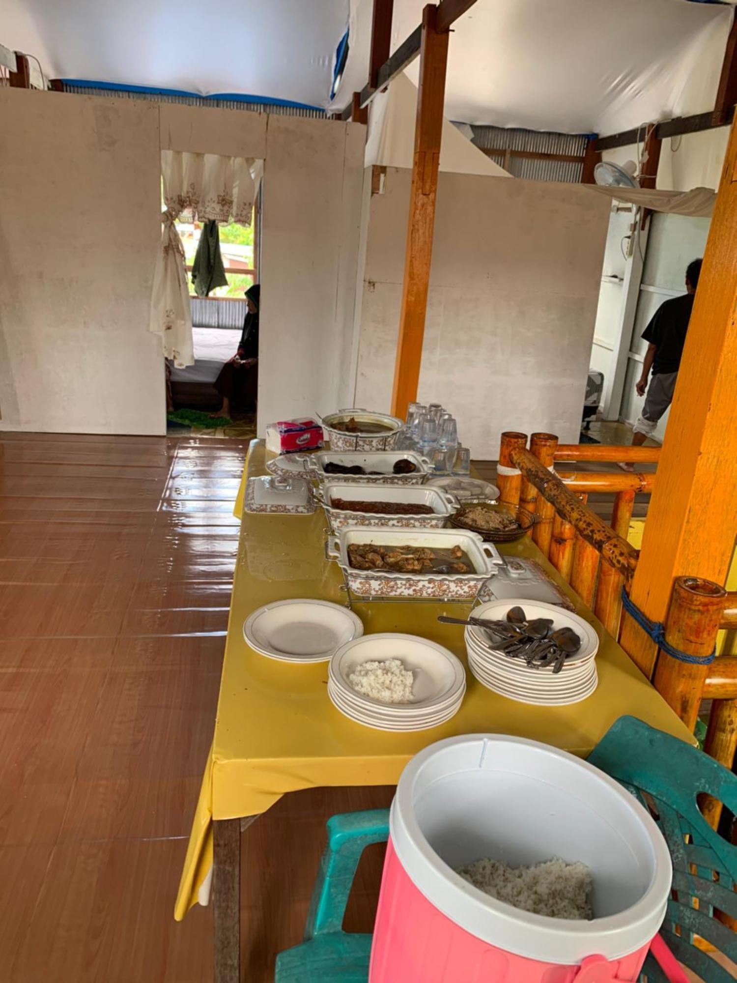 Nasrul House Homestay For Backpackers Maros 外观 照片