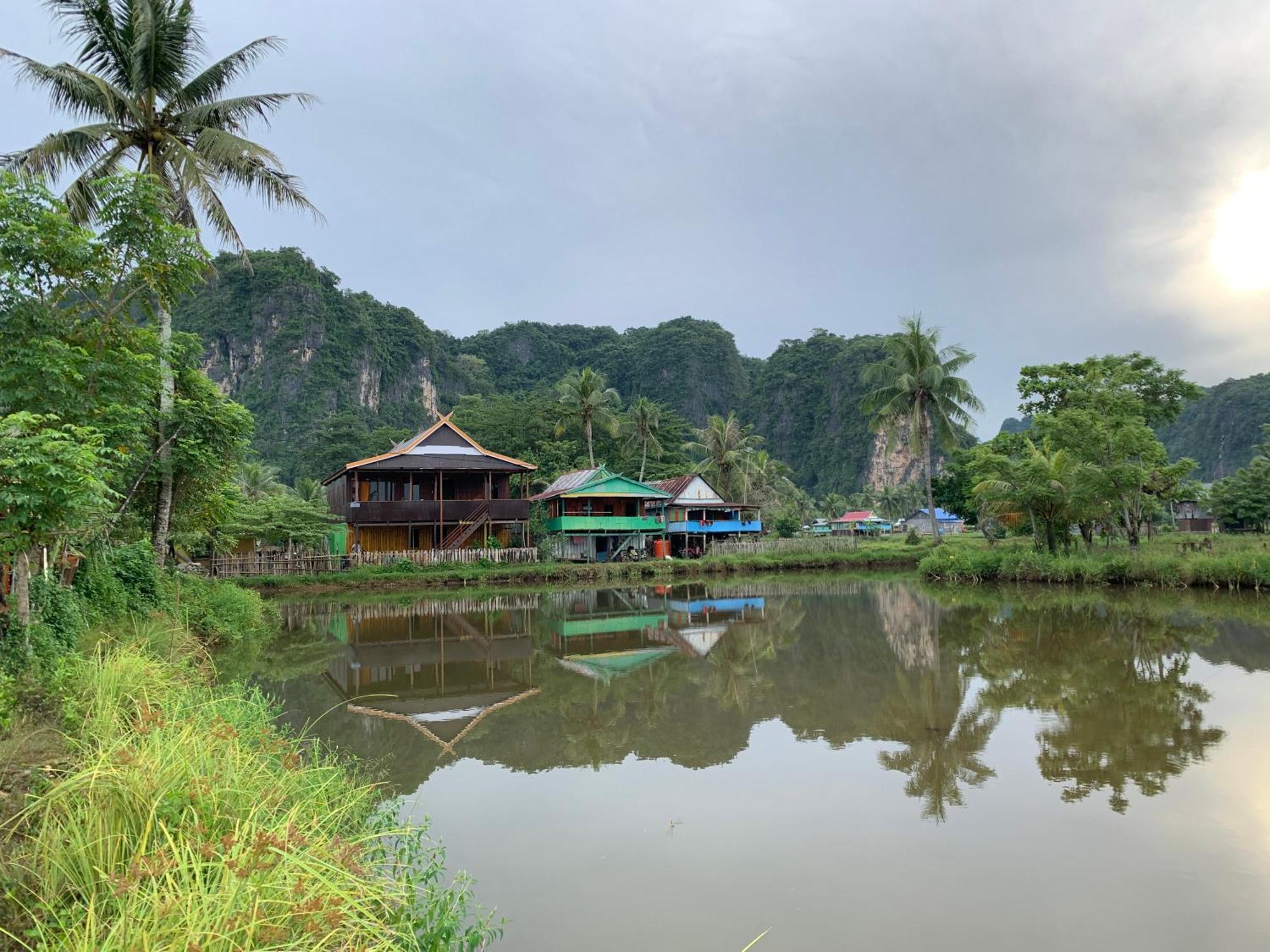 Nasrul House Homestay For Backpackers Maros 外观 照片