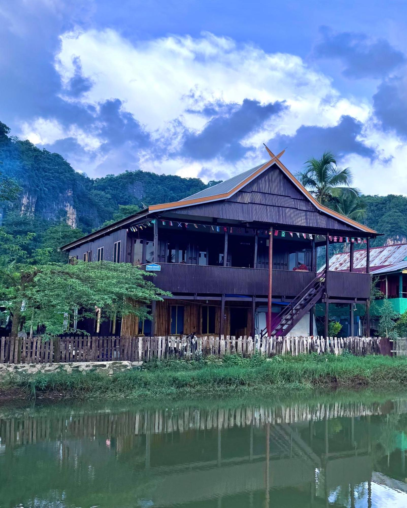 Nasrul House Homestay For Backpackers Maros 外观 照片